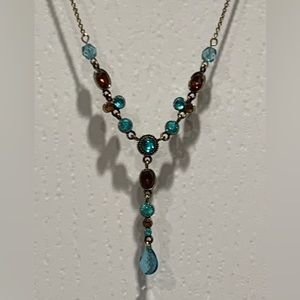 Beautiful Crystal Necklace & Earrings